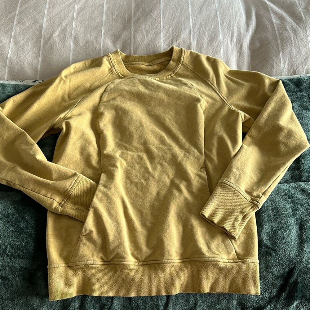 LuluLemon scuba crew neck with front pockets mustard yellow size 6